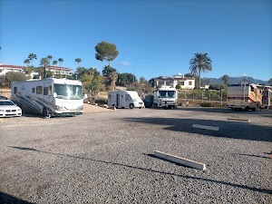 Orange Grove, Camper Park